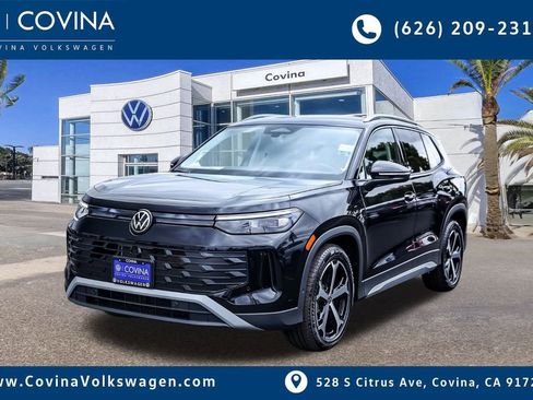 New 2026 Volkswagen Tiguan SE image 3