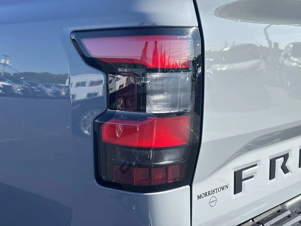 Used 2026 Nissan Frontier SV w/ All-Weather Content Package RWD image 10