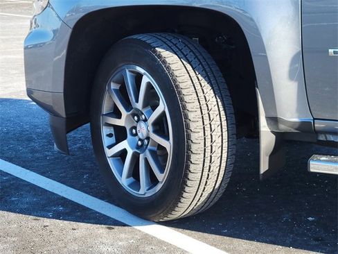 Used 2021 GMC Canyon Denali image 32