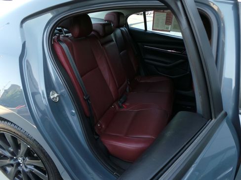 Used 2022 MAZDA MAZDA3 s FWD image 34