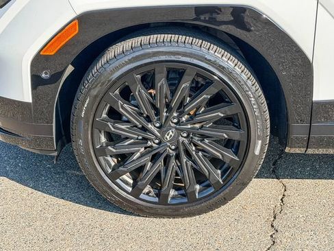 Certified 2025 Hyundai Santa Fe Calligraphy FWD image 11