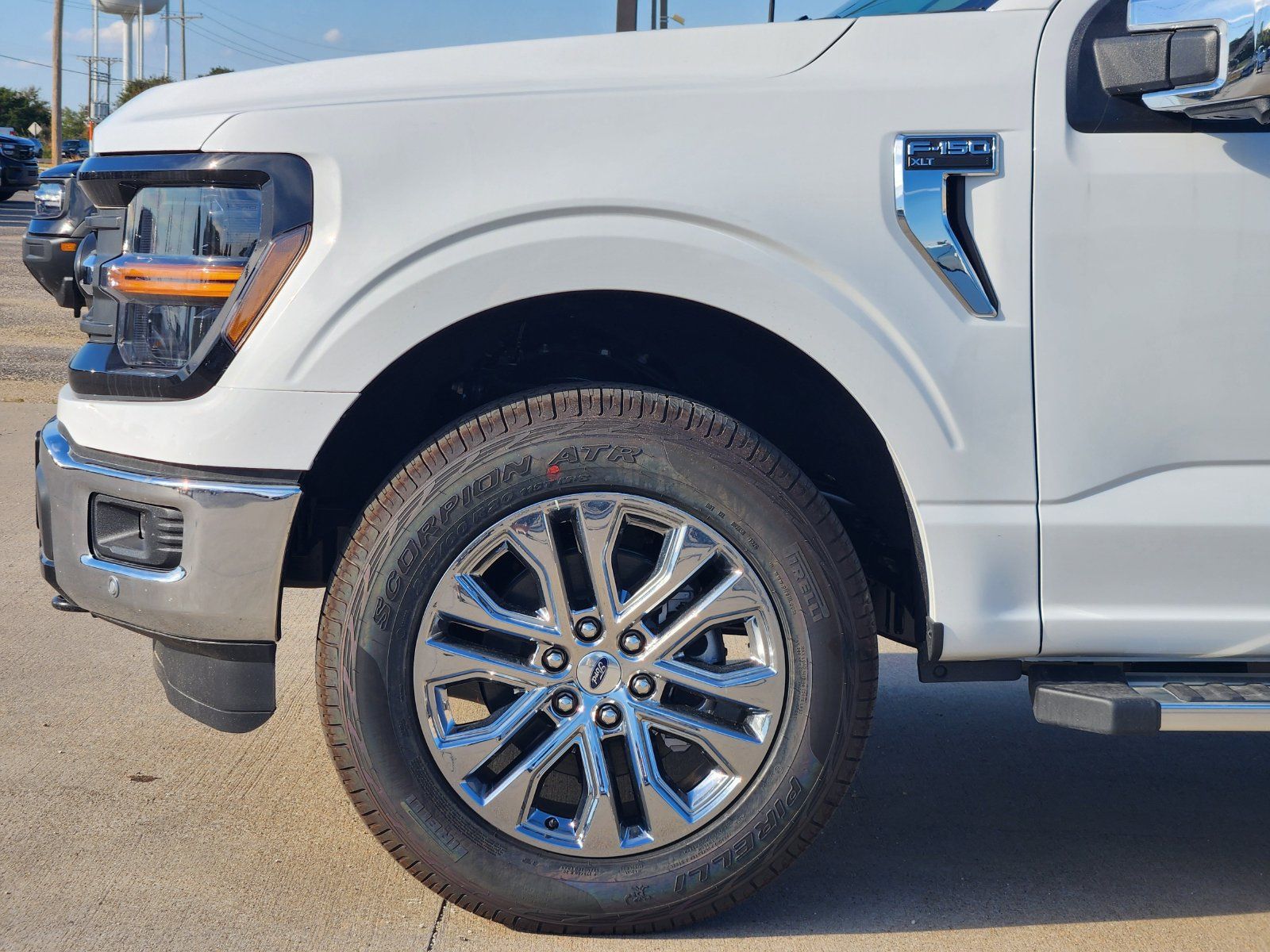New 2026 Ford F150 XLT w/ Equipment Group 302A MID AWD/4WD image 9