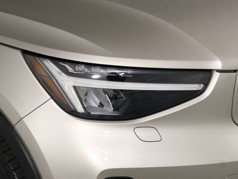 Certified 2023 Volvo XC40 Recharge Ultimate AWD/4WD image 24