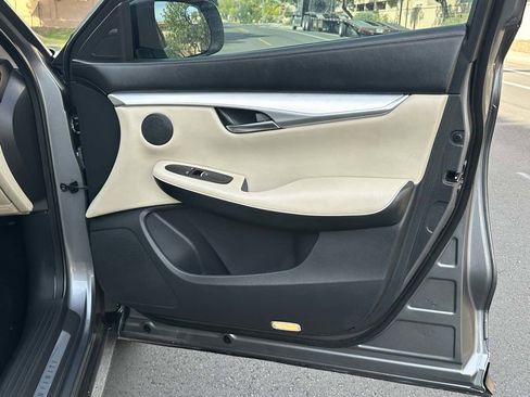 Used 2020 INFINITI QX50 Luxe w/ Navigation Package image 47