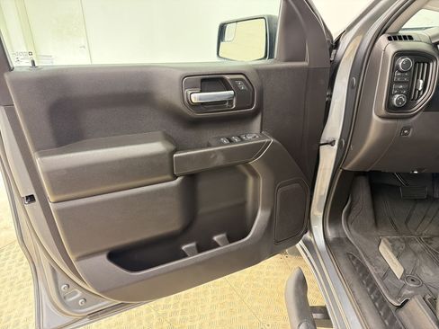 Used 2021 Chevrolet Silverado 1500 Custom Trail Boss w/ LPO, Dark Essentials Package image 18