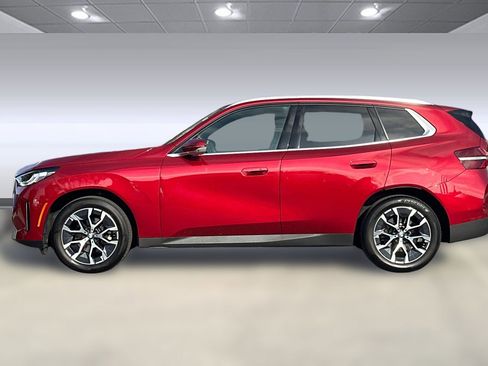 Used 2025 BMW X3 xDrive30i w/ Premium Package image 2