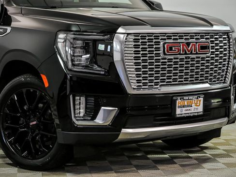 Used 2023 GMC Yukon XL Denali w/ Max Trailering Package AWD/4WD image 2