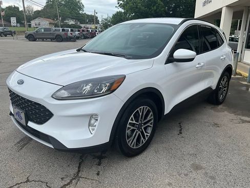Used 2020 Ford Escape SEL FWD image 3