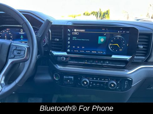 Used 2025 Chevrolet Silverado 2500 LT w/ Convenience Package AWD/4WD image 22