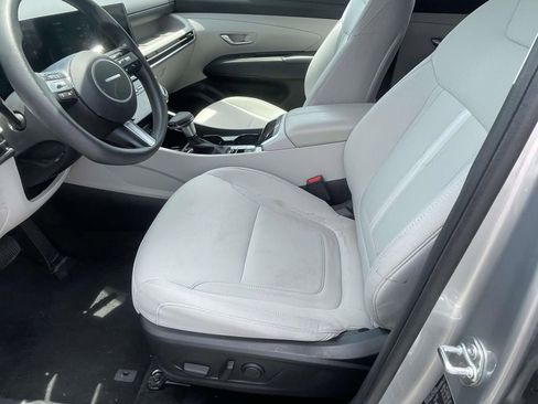 Used 2025 Hyundai Tucson SEL FWD image 12