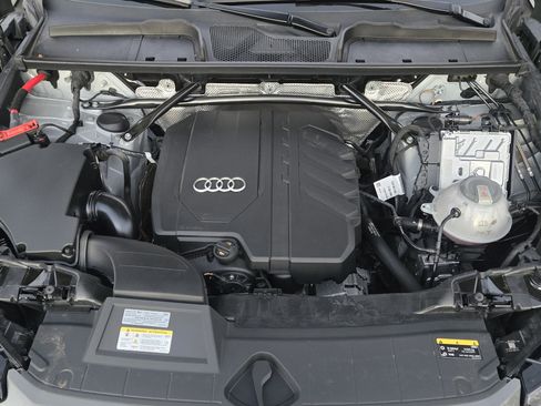 Used 2023 Audi Q5 2.0T Premium w/ Convenience Package image 13