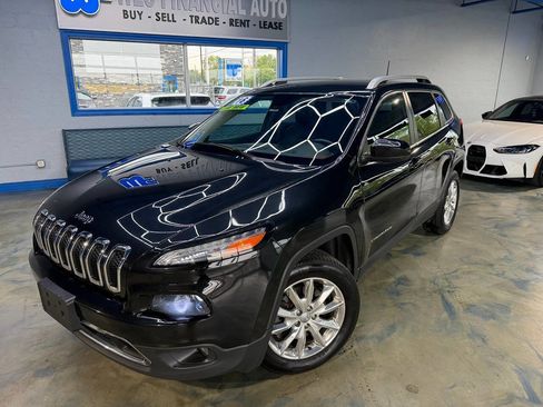 Used 2016 Jeep Cherokee Limited w/ Luxury Group AWD/4WD image 1