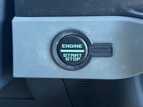 Used 2022 Ford Bronco Black Diamond w/ Sasquatch Package image 32