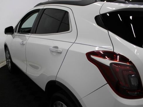 Used 2019 Buick Encore Preferred image 7