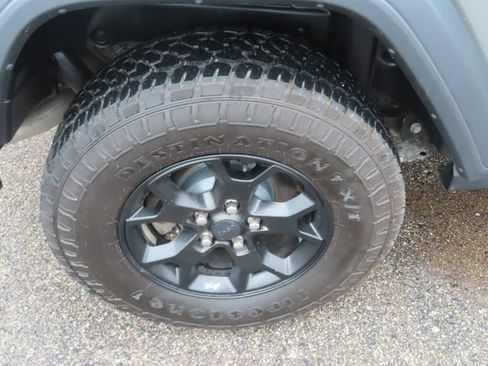 Used 2020 Jeep Wrangler Sport AWD/4WD image 14