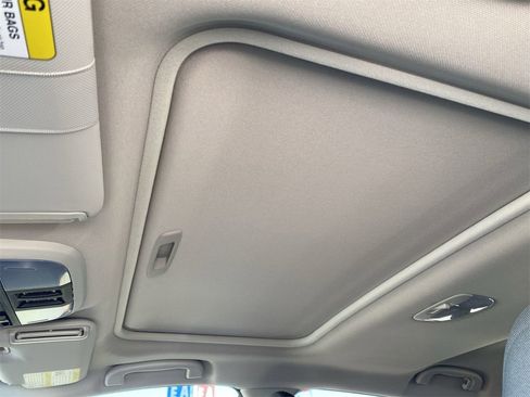 New 2025 Subaru Crosstrek 2.0i Premium image 18