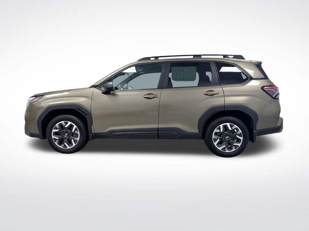 Used 2026 Subaru Forester Premium AWD/4WD image 2