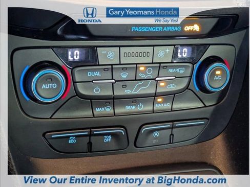 Used 2020 Ford Transit Connect XLT image 21