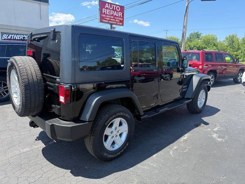 Used 2016 Jeep Wrangler Unlimited Sport w/ Quick Order Package 24S AWD/4WD image 7