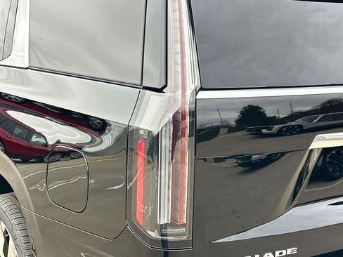 New 2026 Cadillac Escalade Luxury w/ Touring Package image 10