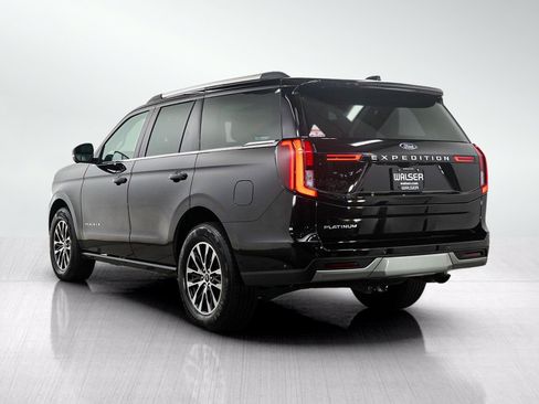 Used 2025 Ford Expedition Platinum AWD/4WD image 4