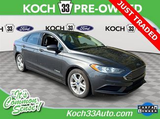 Used 2018 Ford Fusion SE image 1