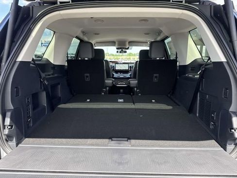 New 2026 Ford Expedition Active image 13