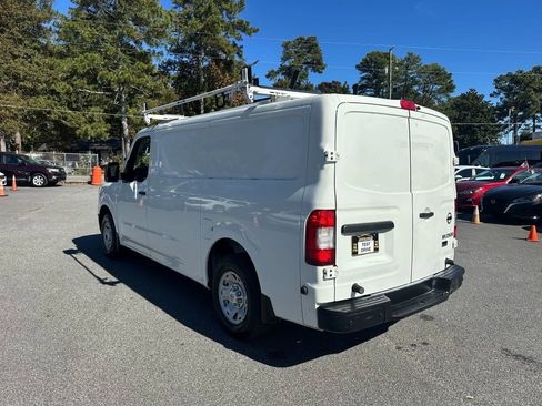Used 2014 Nissan NV 2500 SV image 9