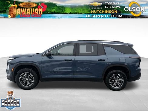 Certified 2025 Chevrolet Traverse LT image 2