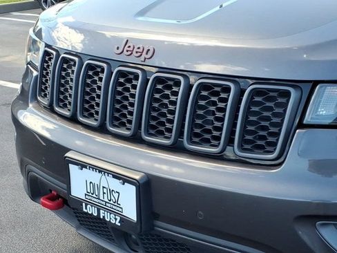 Used 2021 Jeep Grand Cherokee Trailhawk w/ Trailhawk Luxury Group AWD/4WD image 34