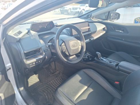 Used 2023 Toyota Prius Limited w/ Limited Premium Package FWD image 10