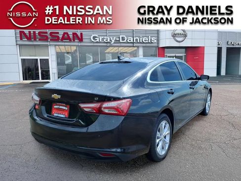 Used 2019 Chevrolet Malibu LT FWD image 7
