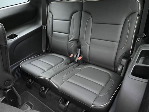 Used 2019 GMC Acadia Denali w/ Technology Package AWD/4WD image 12