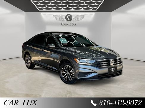 Used 2019 Volkswagen Jetta SEL w/ Cold Weather Package FWD image 7