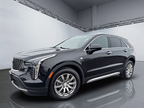 Used 2019 Cadillac XT4 Premium Luxury w/ Cold Weather Package image 27