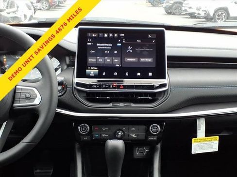 New 2026 Jeep Compass Latitude AWD/4WD image 7
