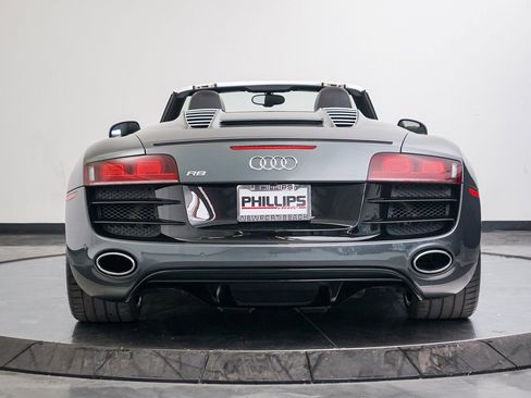 Used 2012 Audi R8 V10 image 16
