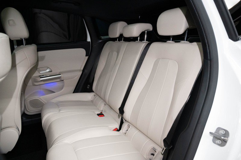 New 2026 Mercedes-Benz GLA 250 4MATIC image 14