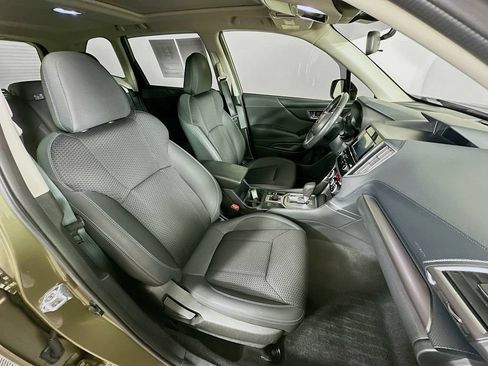 Used 2024 Subaru Forester Premium AWD/4WD image 36