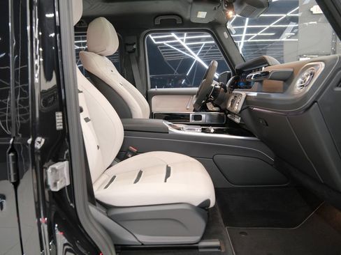 Used 2025 Mercedes-Benz G 63 AMG 4MATIC image 35