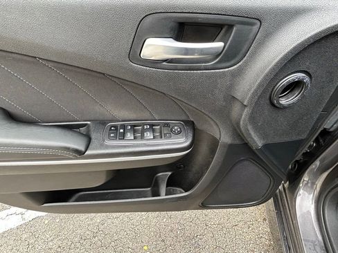 Used 2022 Dodge Charger R/T w/ Driver Convenience Group image 16