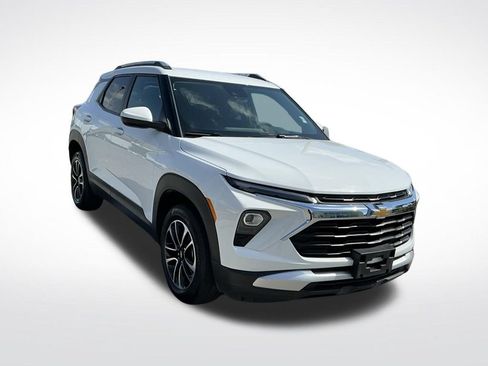 Used 2025 Chevrolet TrailBlazer LT AWD/4WD image 12