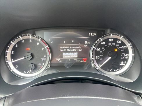 Used 2025 Toyota Highlander XLE image 23