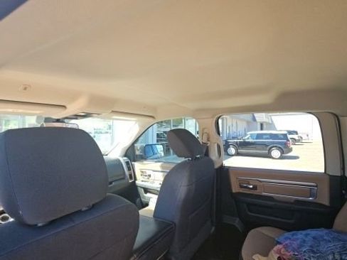 Used 2021 RAM 1500 Classic SLT image 21