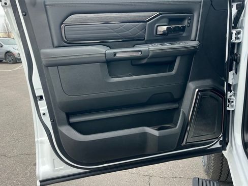 New 2026 RAM 3500 Limited AWD/4WD image 10