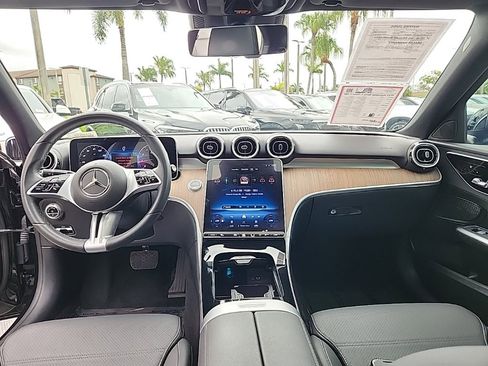 Used 2024 Mercedes-Benz C 300 Sedan image 24