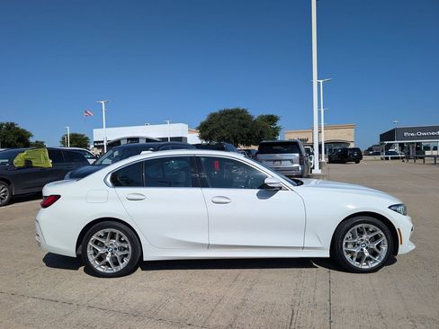 Used 2025 BMW 330i xDrive Sedan AWD/4WD image 3