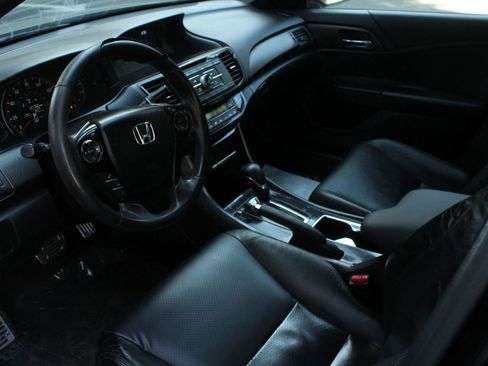 Used 2017 Honda Accord Sport Special Edition image 13
