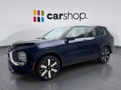 Used 2025 Mitsubishi Outlander SE AWD/4WD image 1