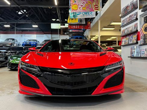 Used 2017 Acura NSX AWD/4WD image 2